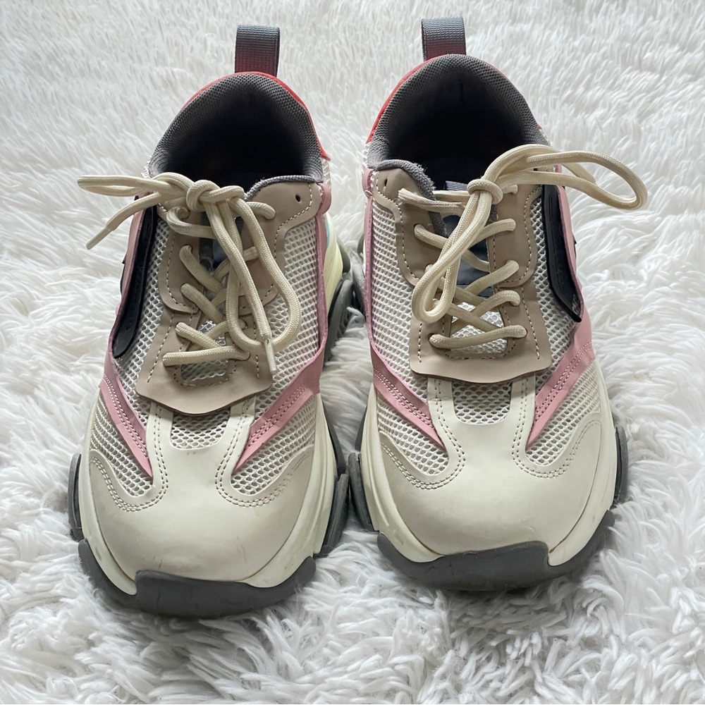 Steve Madden Possession Chunky Platform Lace Up Sneakers - Picture 3 of 8
